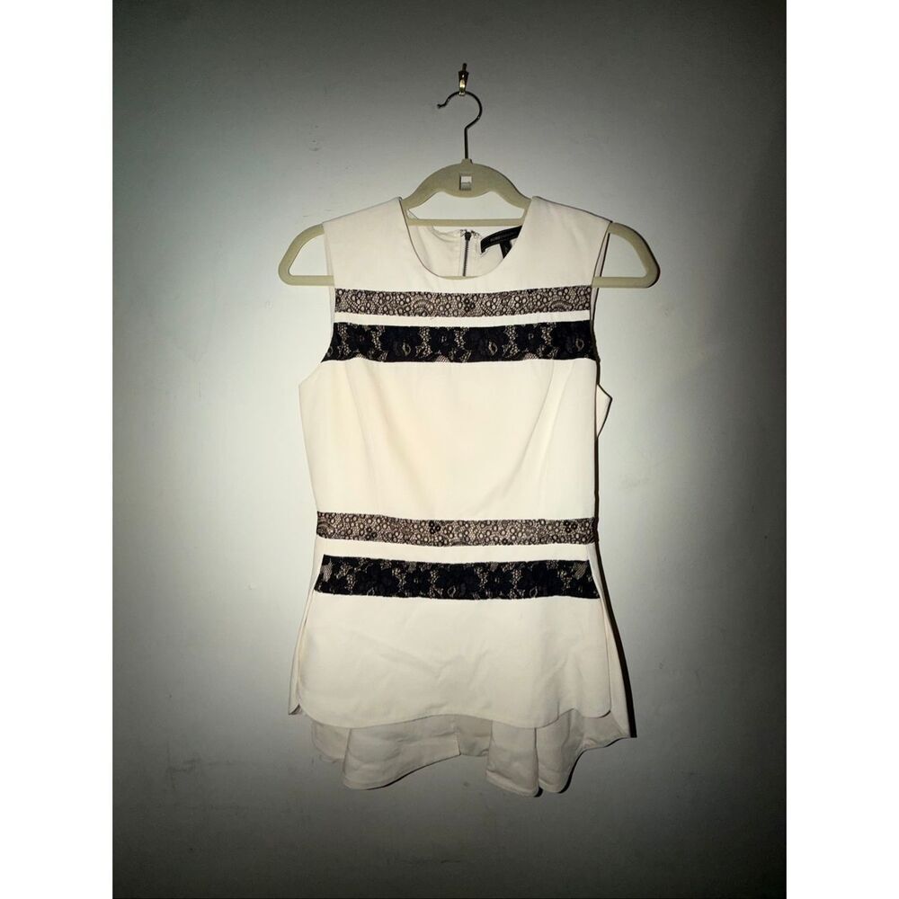 BCBG MAXAZRIA blouse women’s size XS white and black lace
